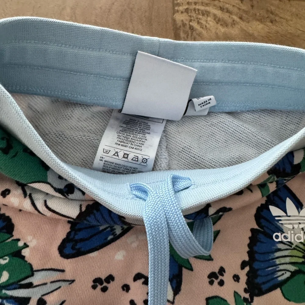 Adidas Kids' Floral butterfly Print HER Joggers size 18 months - Picture 3 of 7